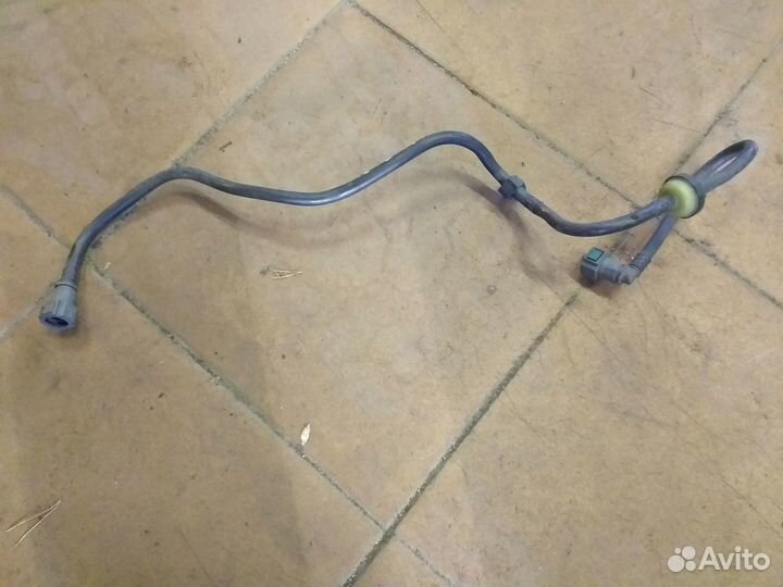 Трубка вакуумная Пежо 308