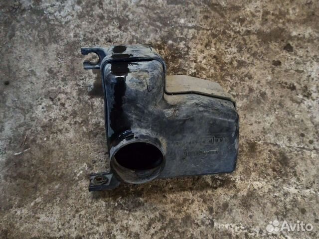 Резонатор воздушного фильтра Nissan Cefiro A32