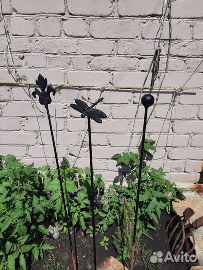 Для растений колышек, опора, ручная ковка