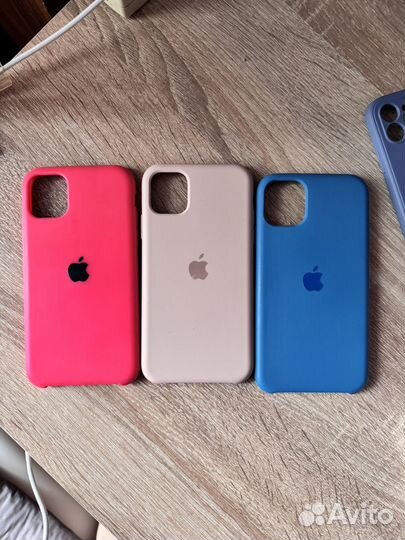 Чехлы на телефон iPhone 11