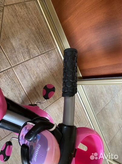 Велосипед трехколесный с ручкой Smart Trike