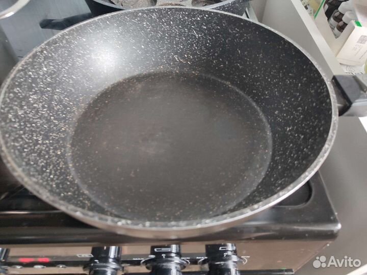 Сковородка, для плиты и духовки 28 см