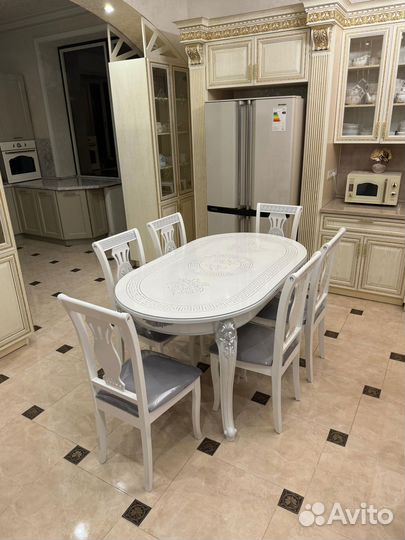 Стол обеденный в наличии