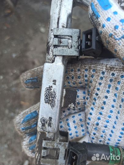 Форсунки топливная рампа Ford Fiesta MK5