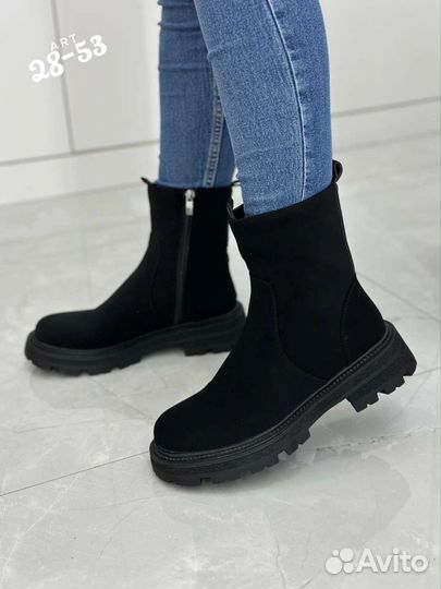 Новые ботинки