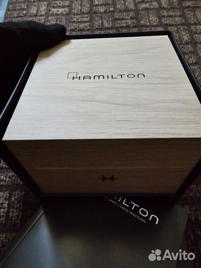 Hamilton khaki и Слава телевизор