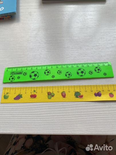 Канцелярия: тетради, дневник чтения, палочки