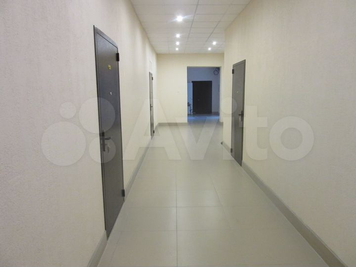 Здание, 1196 м²