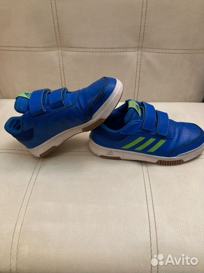 Кроссовки adidas