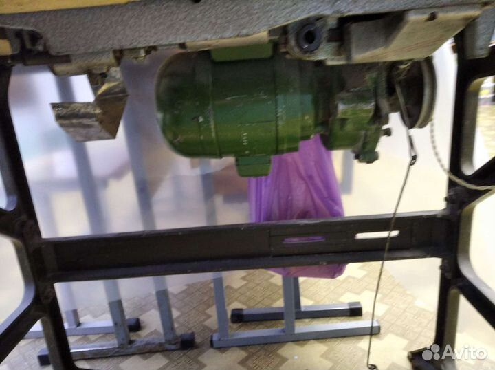 Производственная швейная машина бу