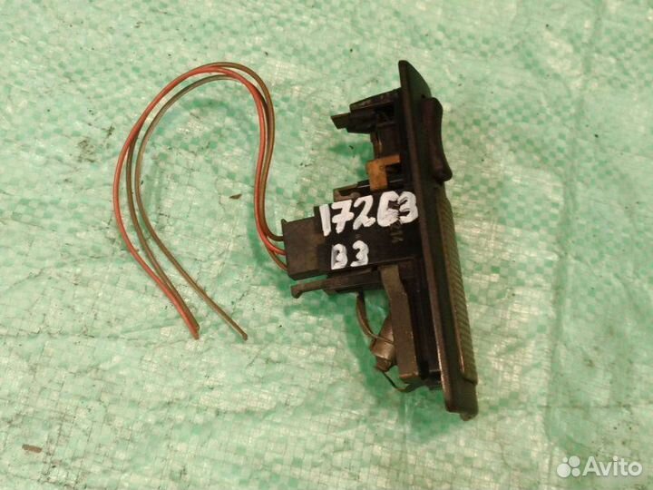 Плафон салонный задний Volkswagen Passat B3