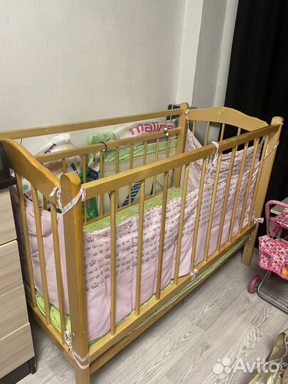 Детская кроватка
