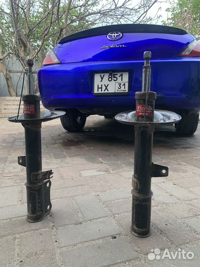 Амортизаторы и пружина задние