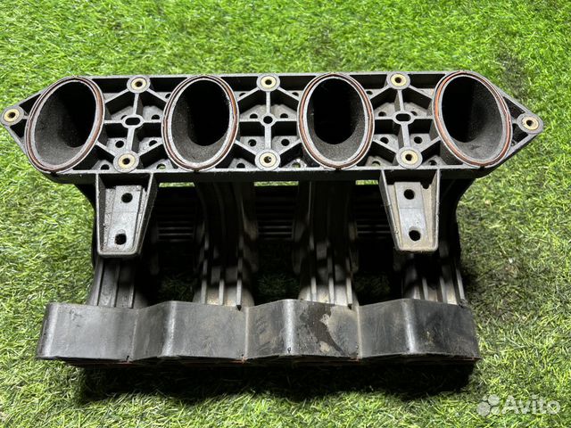 Коллектор впускной Mercedes-Benz Vito