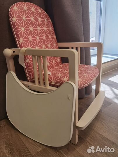 Стульчик-трансформер для кормления