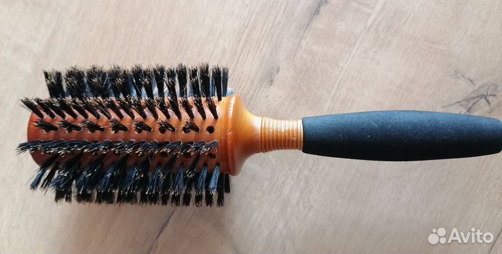 Брашинг-расческа dewal