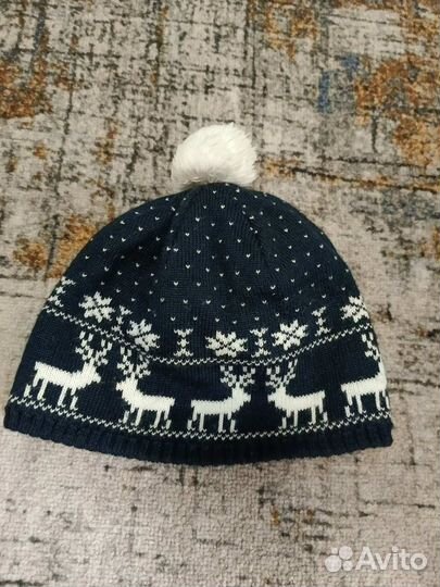 Шапка с оленем новогодняя