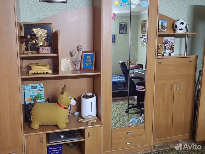 Стенка горка со шкафом в гостинную бу