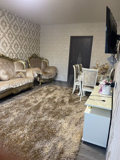 2-к. квартира, 55 м², 2/10 эт.