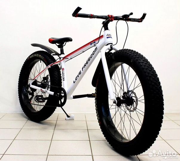 Велосипед с широкими колесами Love Freedom литая в