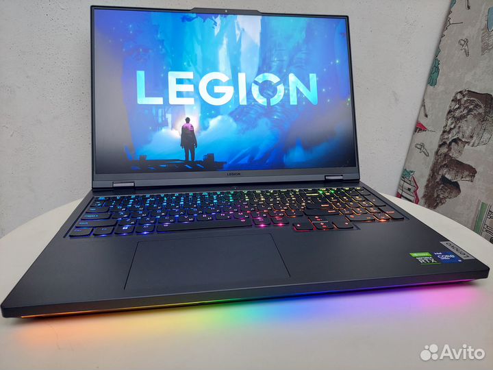Lenovo legion 7 pro /RTX 4070/i9-13900HX/1 tb/16
