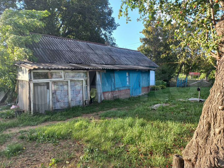 Дом 32 м² на участке 35,6 сот.