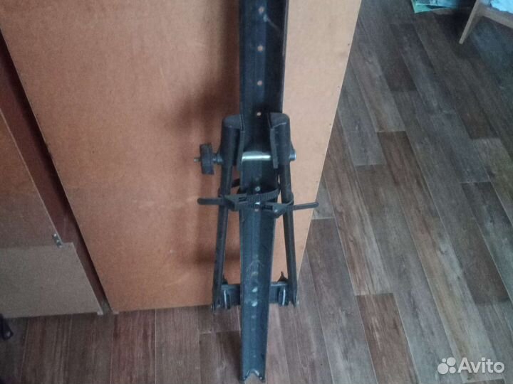 Стойка для велосипеда на автомобиль