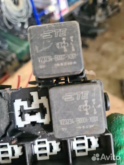 Блок предохранителей LADA Granta седан 2014