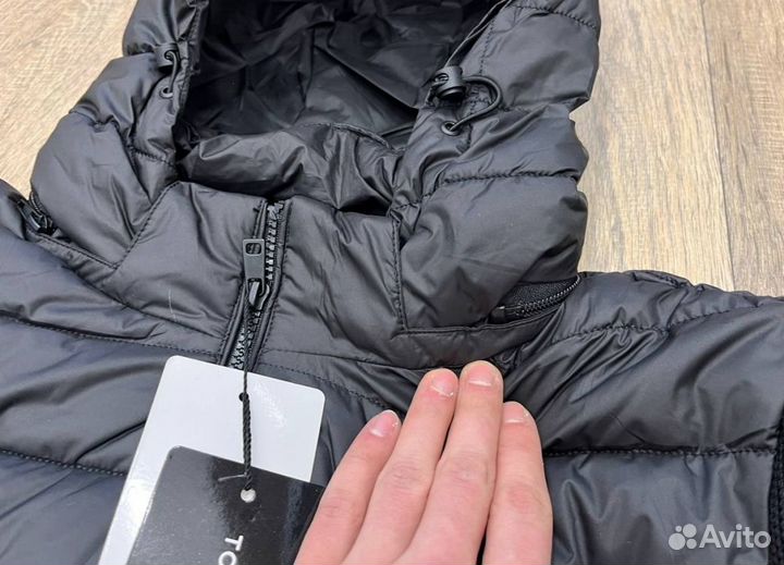 Куртки Tommy Hilfinger стильные