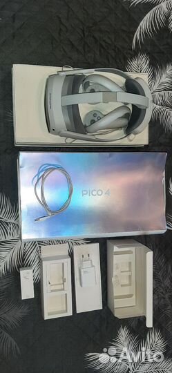 Шлем виртуальной реальности Pico 4 128Gb