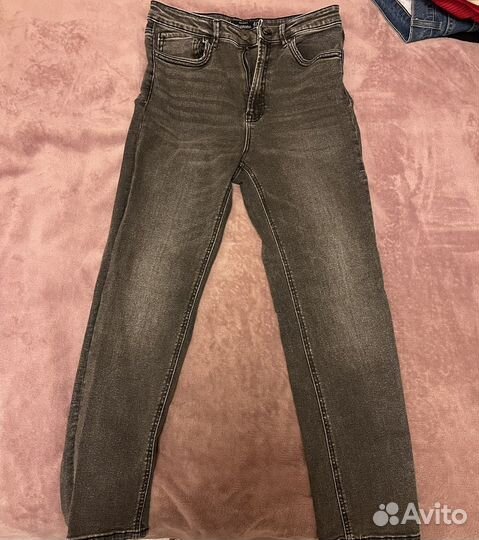 Джинсы Stradivarius mom slim fit