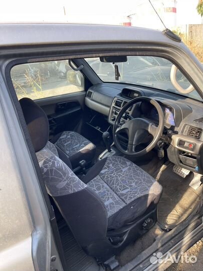 Mitsubishi Pajero iO 2.0 AT, 1998, 200 000 км