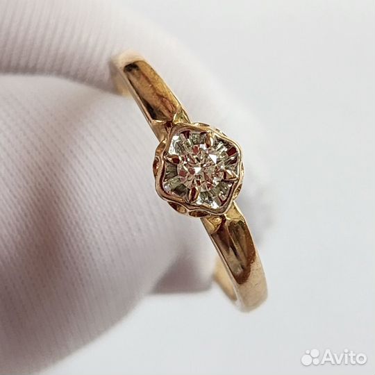 Золотое кольцо с бриллиантом 16р