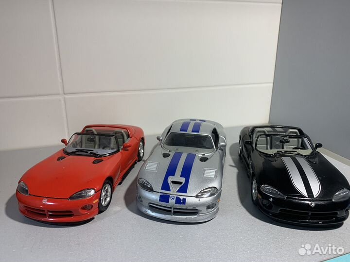 Bburago dodge viper 1:24