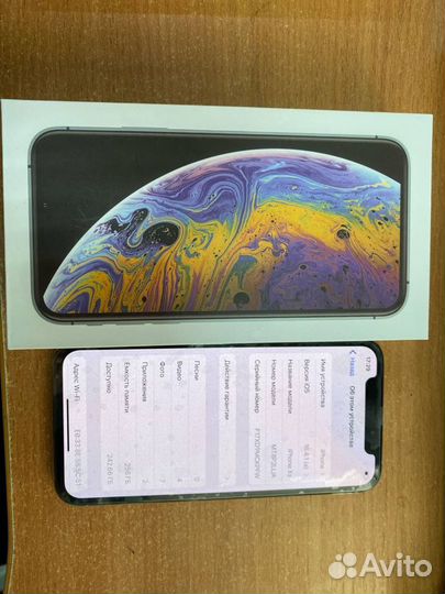 iPhone Xs, 256 ГБ