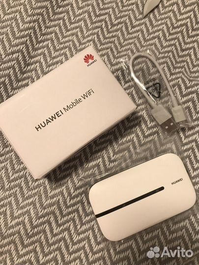 Мобильный wifi роутер 4g Huawei белый