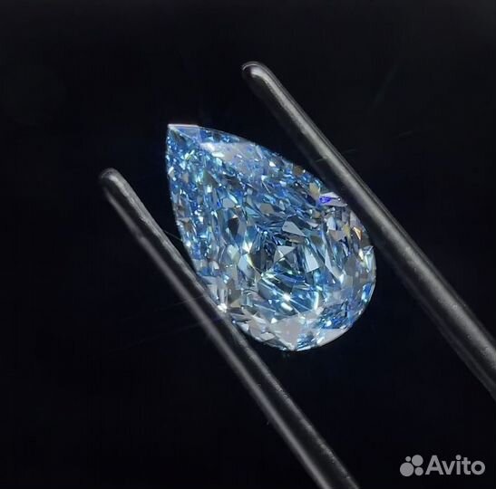 Голубой бриллиант в огранке груша 3.06 карата