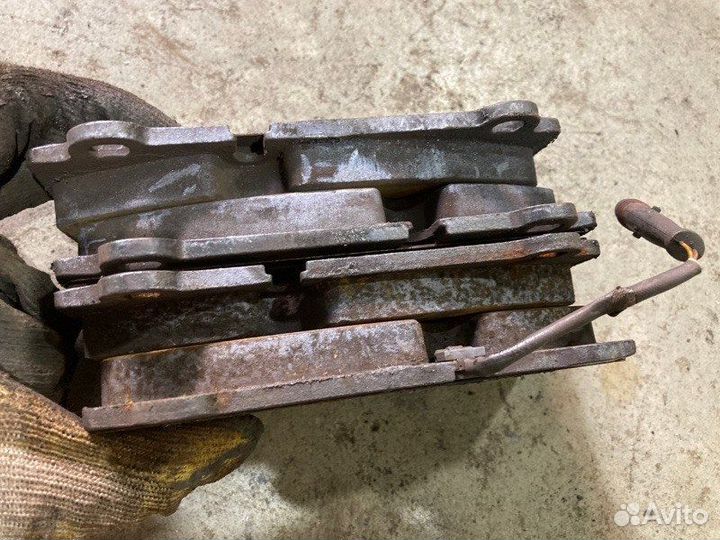 Тормозные колодки переднее Mercedes-Benz S-Class