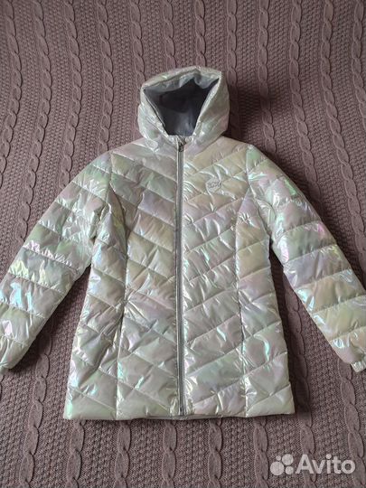 Куртка новая р.164 весна девочке