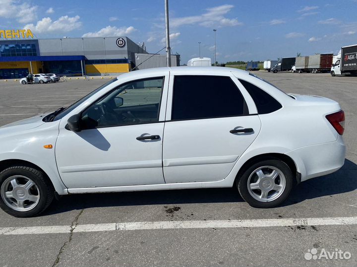 LADA Granta 1.6 МТ, 2017, 139 585 км