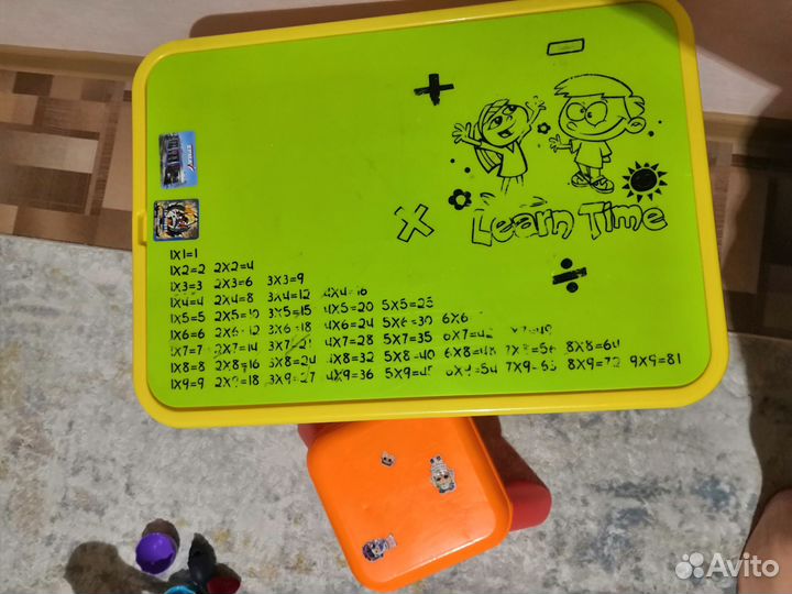 Детский столик и стульчик