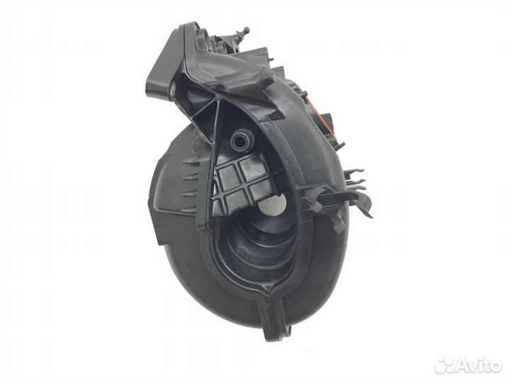 Коллектор впускной Volkswagen Polo 1.6 2013