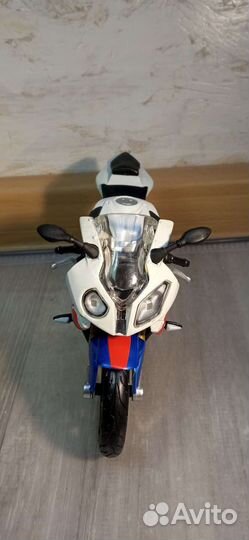 Модель мотоцикла BMW S1000 RR 1/12 1:12