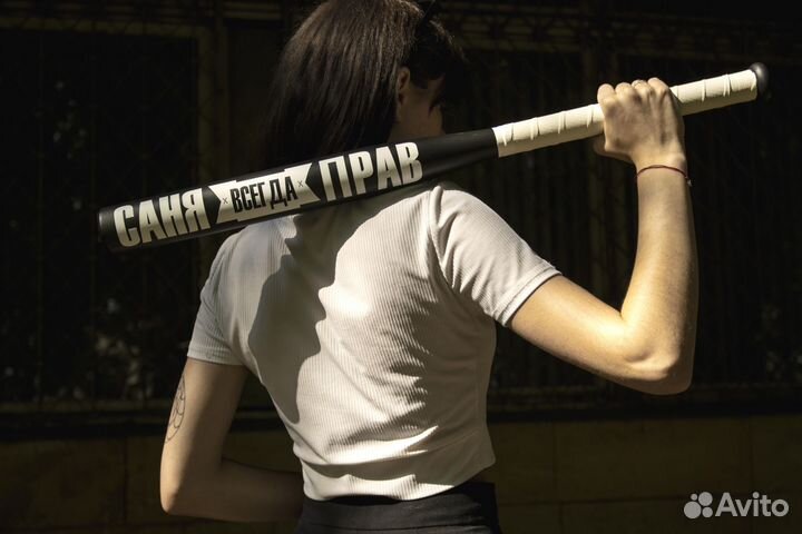 Сувенирная бейсбольная бита с надписью