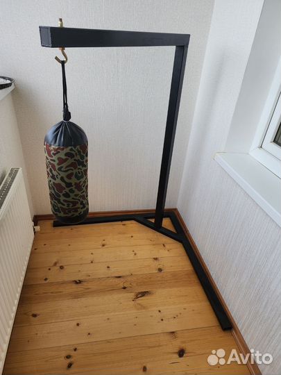 Стойка под боксерскую грушу