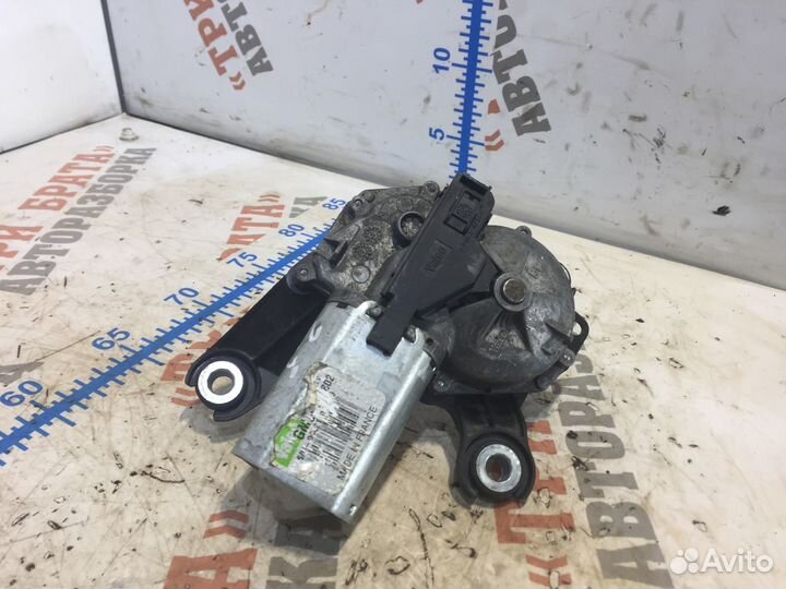 Опель Мерива Моторчик заднего дворника