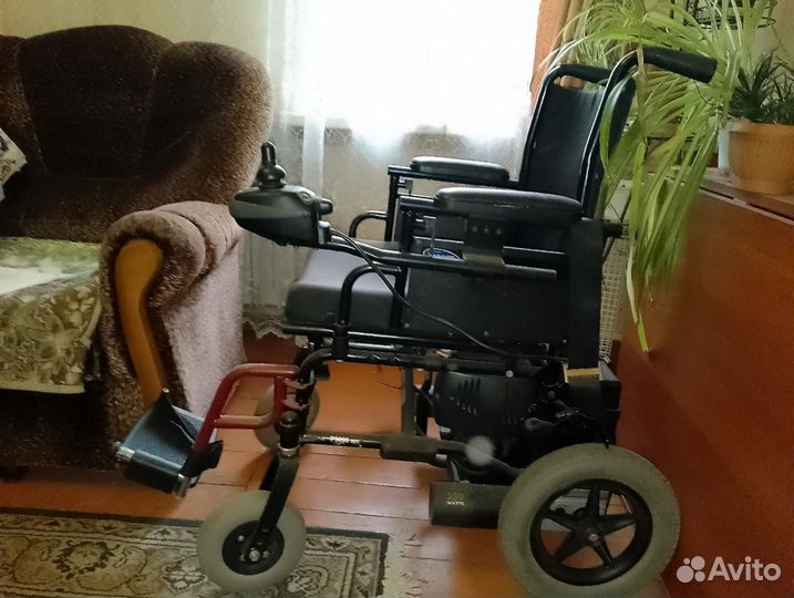 Инвалидная коляска с электроприводом бу
