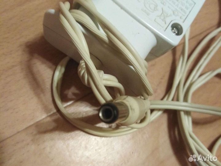 Зарядное устройство