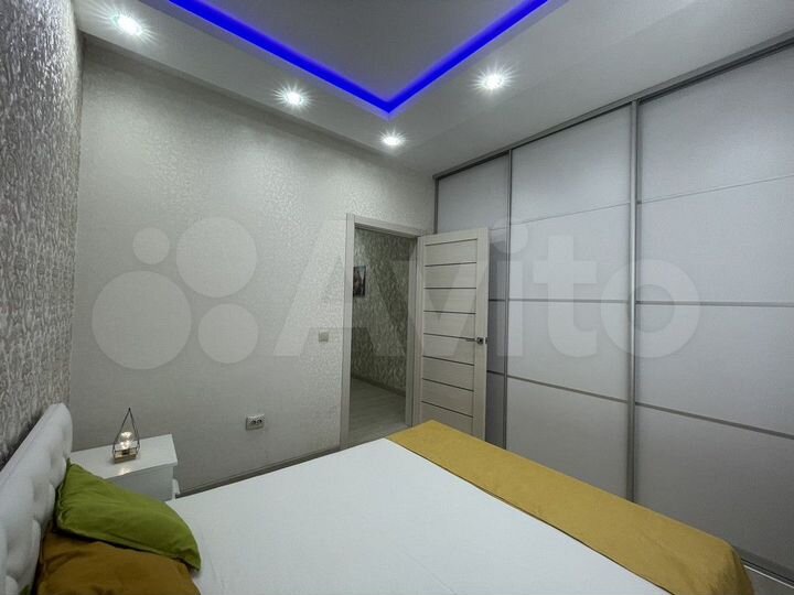 2-к. квартира, 55 м², 10/18 эт.