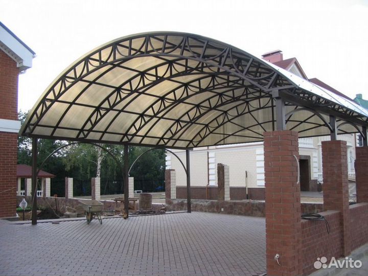 Арочный навес из поликарбоната